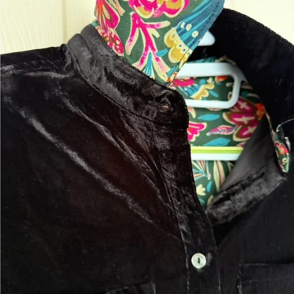 Natural Life Black Velvet with Floral Patterned accent button down top - Picture 4 of 8
